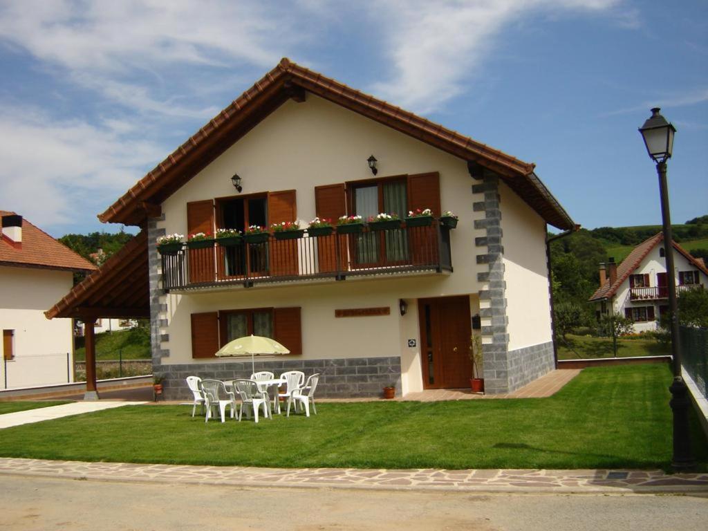 Irugoienea, Espinal