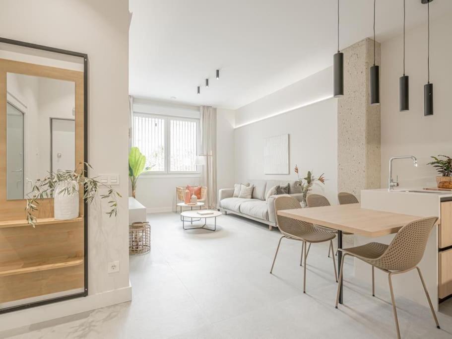 Apartamentos Pamplona By Clabao, Pamplona