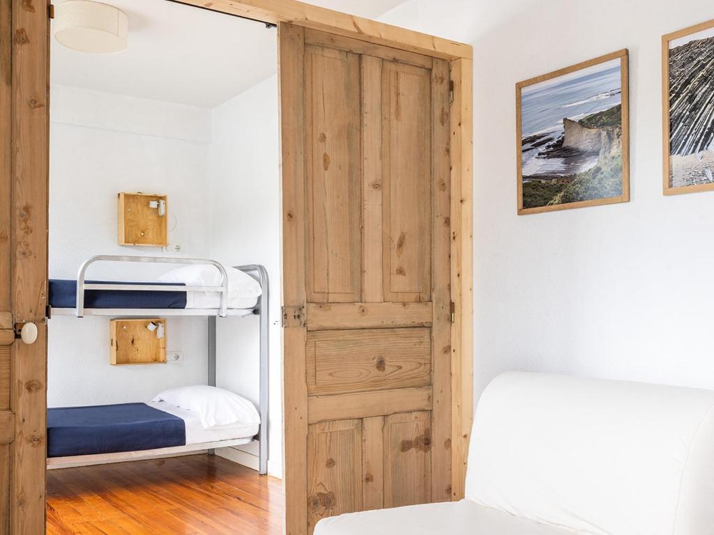 Zarautz Hostel, Zarautz — photo 2