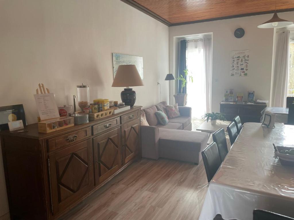 Gîte et chambre d'hôtes Sur le Chemin..., Livinhac Le Haut — photo 3