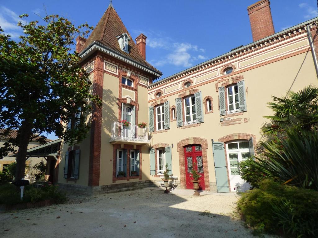 Gîte L'Hospitalet du Cosset - Chambre d'hôtes La Bastide du Cosset, Barcelonne-du-Gers