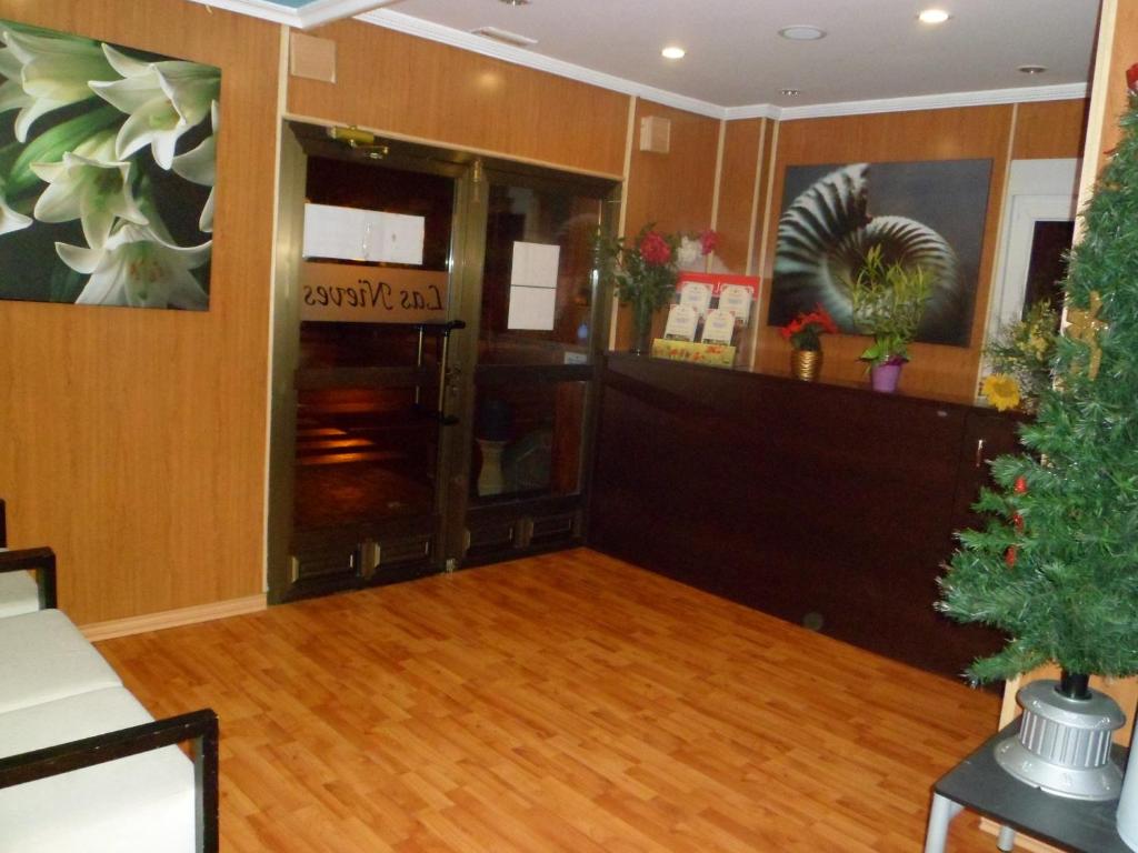 Hotel Las Nieves, Jaca — photo 2