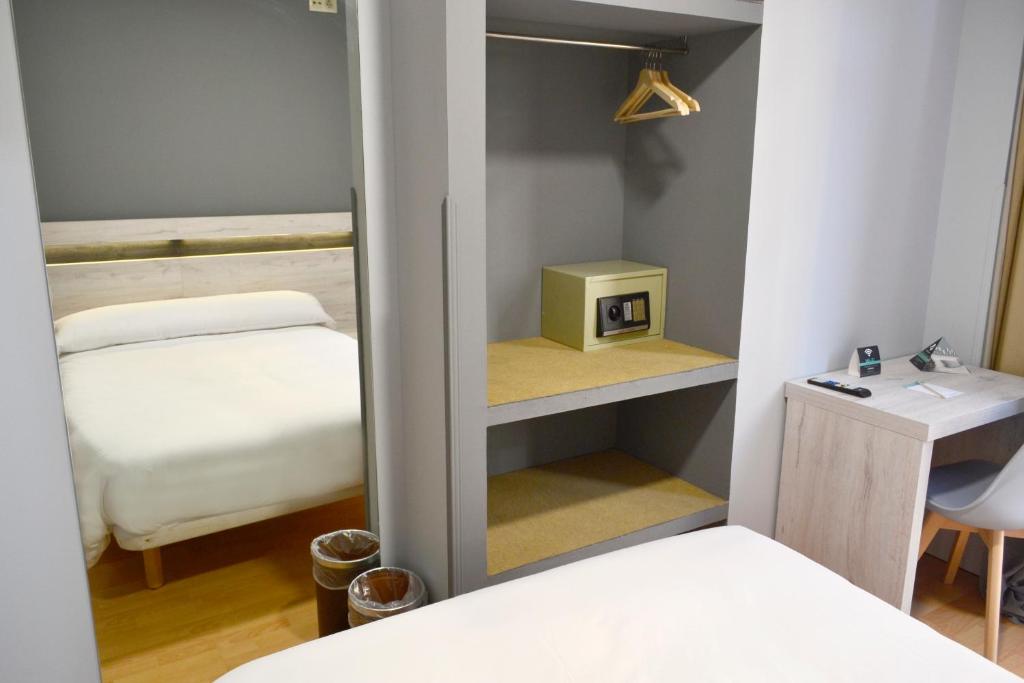 Hotel Confort Oviedo, Oviedo — photo 2