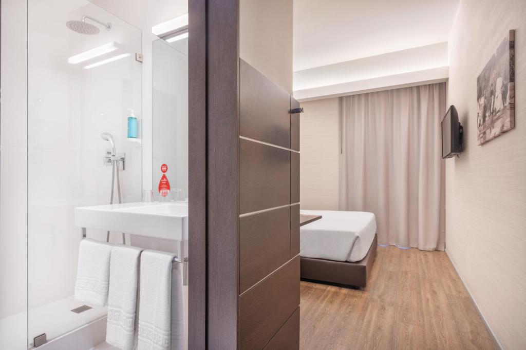 Moov Hotel Évora, Evora — photo 2