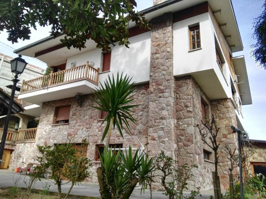 Albergue La Costana, Oviedo