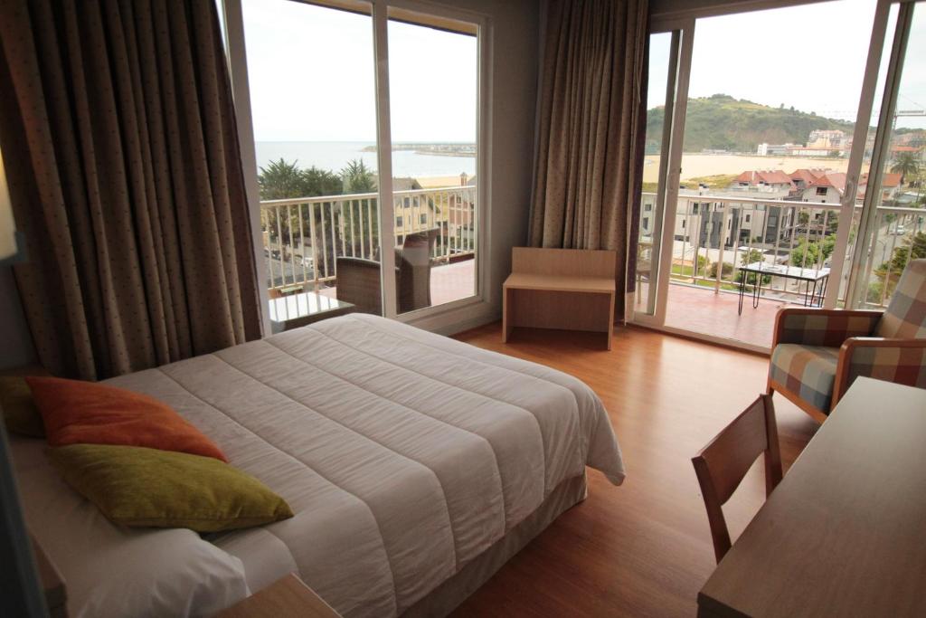Hotel Cosmopol, Laredo