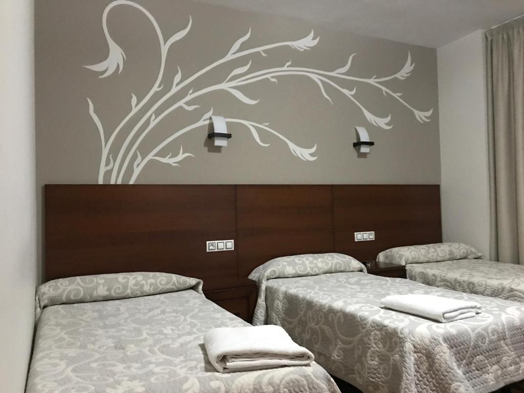 Hostal Juli, San Justo de la Vega — photo 2