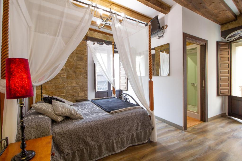 La Pata de Oca Hostal Rural y Albergue, Torres del Río