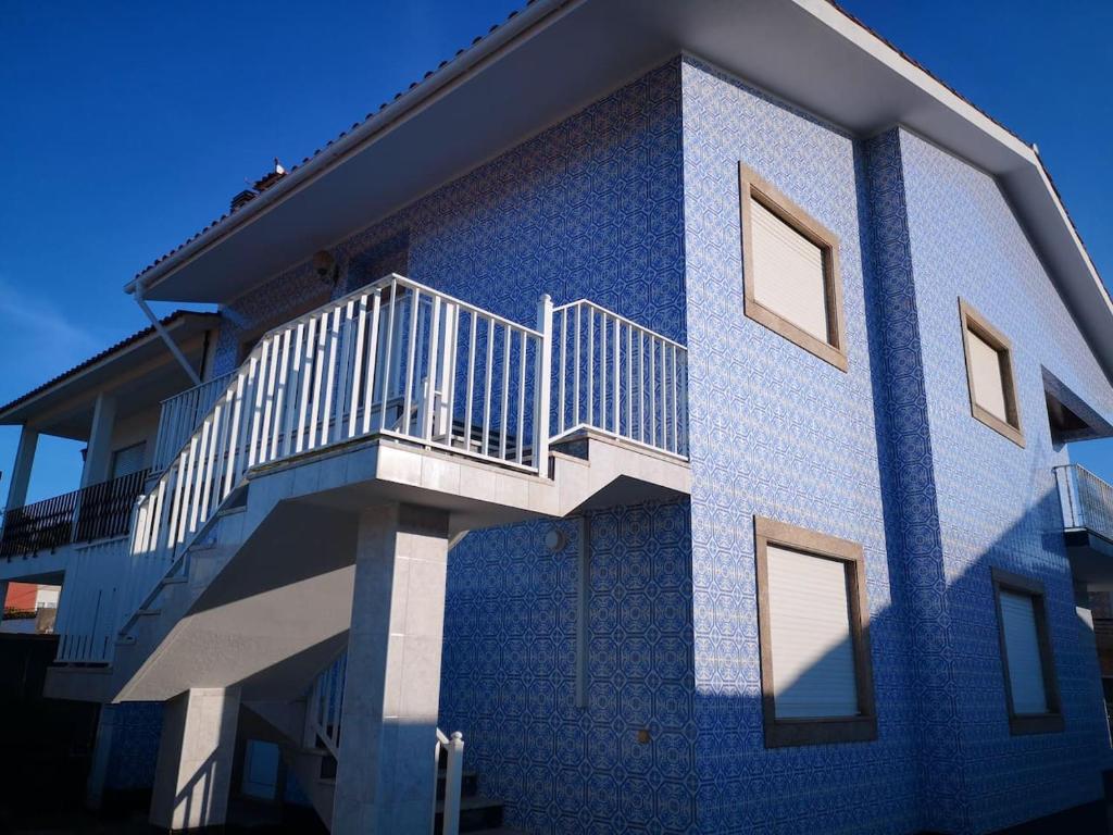 Blue Tex, Vila Cha