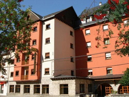 Hotel Villa De Canfranc, Canfranc Estación