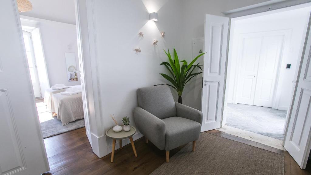 Casa Soure Suites and Apartments, Evora — photo 3