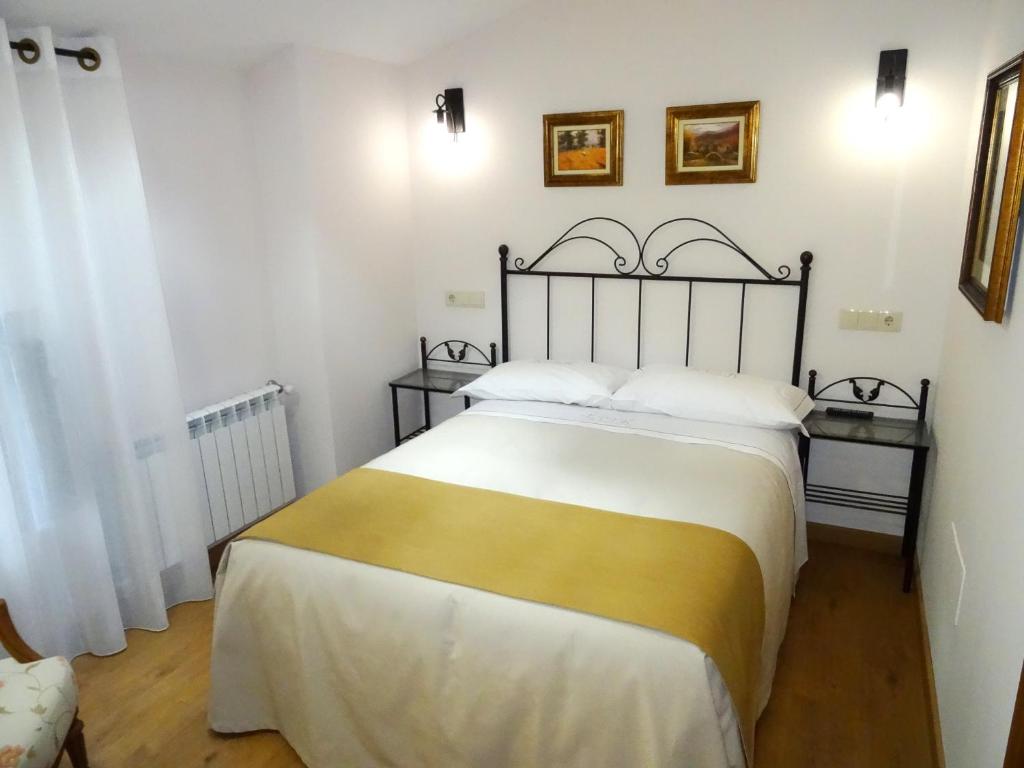 Last 12K Premium Guest House, San Paio