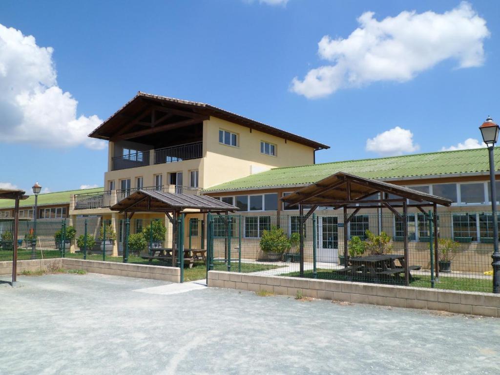 Albergue De Peregrinos Santiago Apostol, Puente la Reina