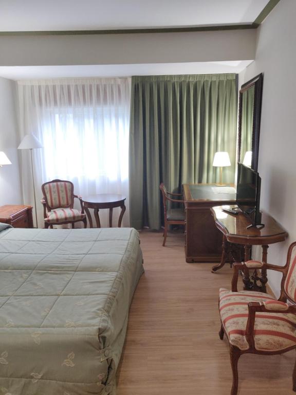Hotel Chef Rivera, Padrón