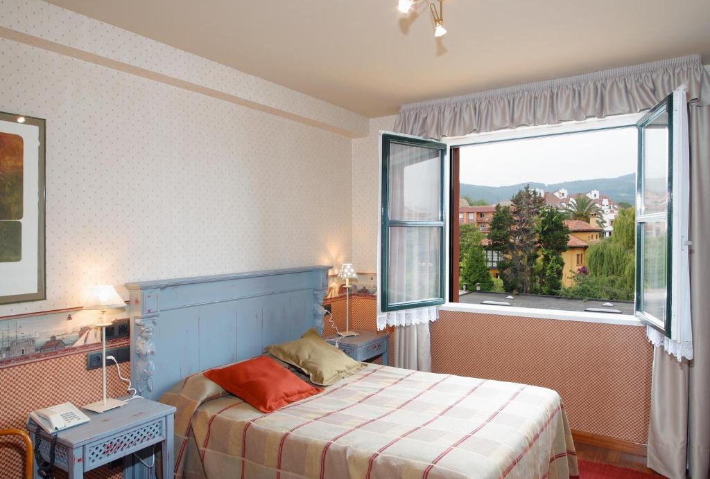Hotel Avenida Real, Villaviciosa — photo 2