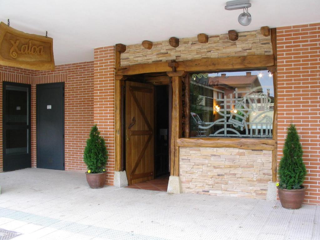 Hostal Xaloa, Orio