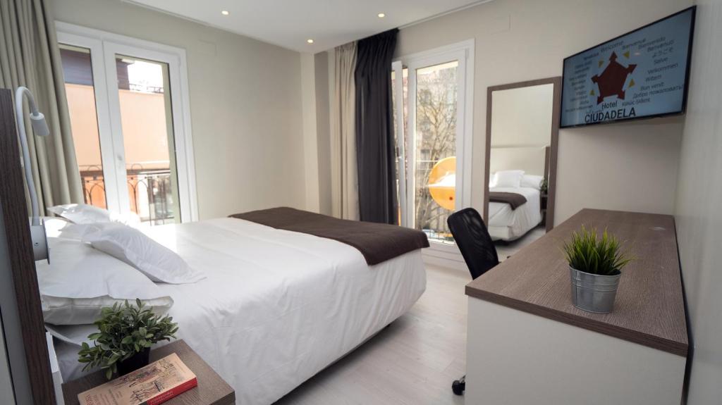 Hotel Ciudadela Pamplona, Pamplona