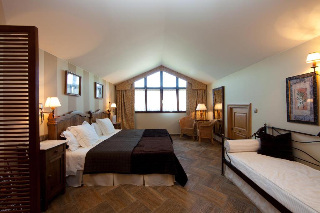 Hotel Katxi, Andra Mari (Morga)