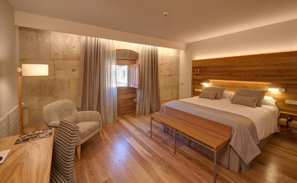 Hotel Real Colegiata de San Isidoro, León — photo 2