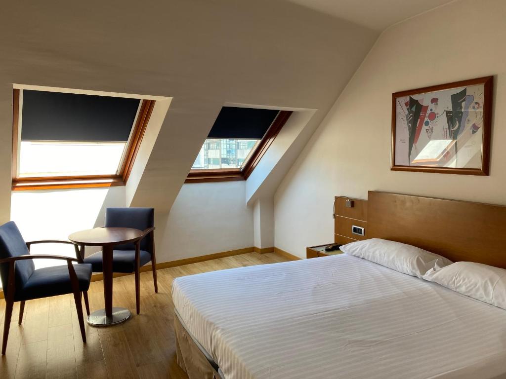 Hotel Blue Longoria Plaza, Oviedo