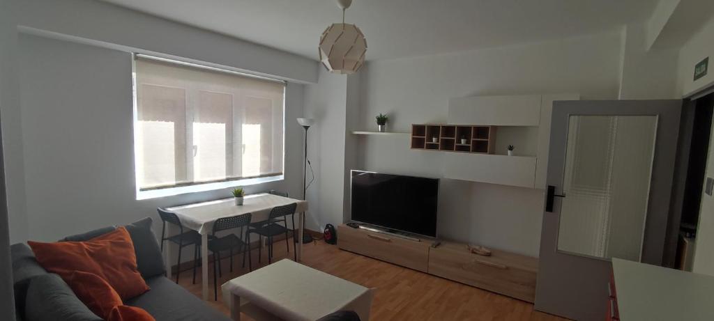 Apartamento En Zona Céntrica Y Tranquila., Pamplona — photo 3