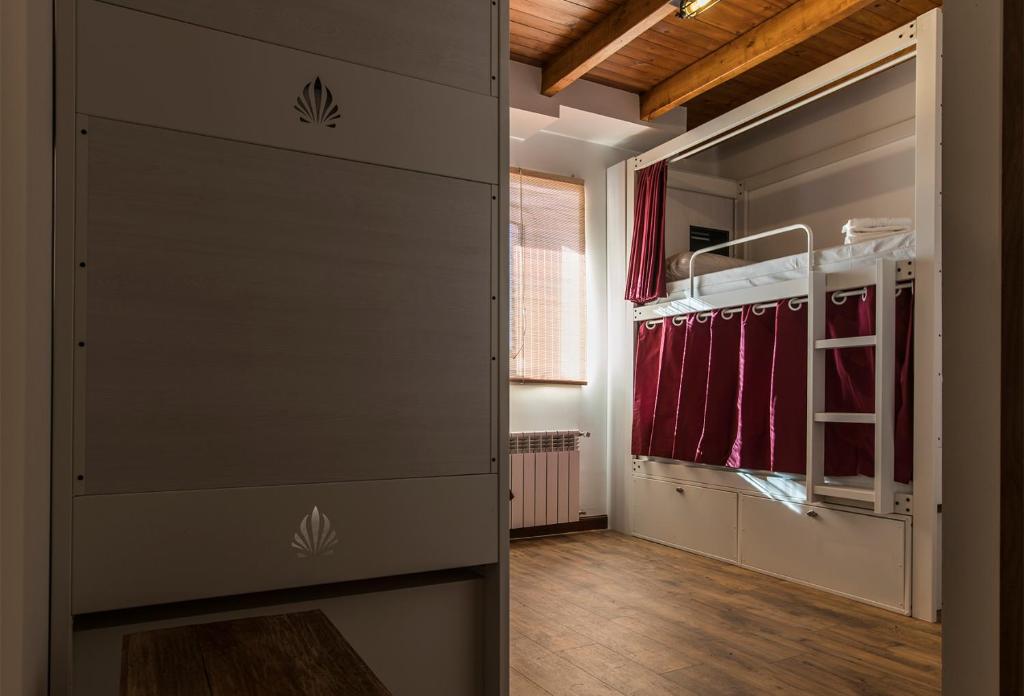 Albergue Bercianos 1900, Bercianos del Real Camino — photo 3