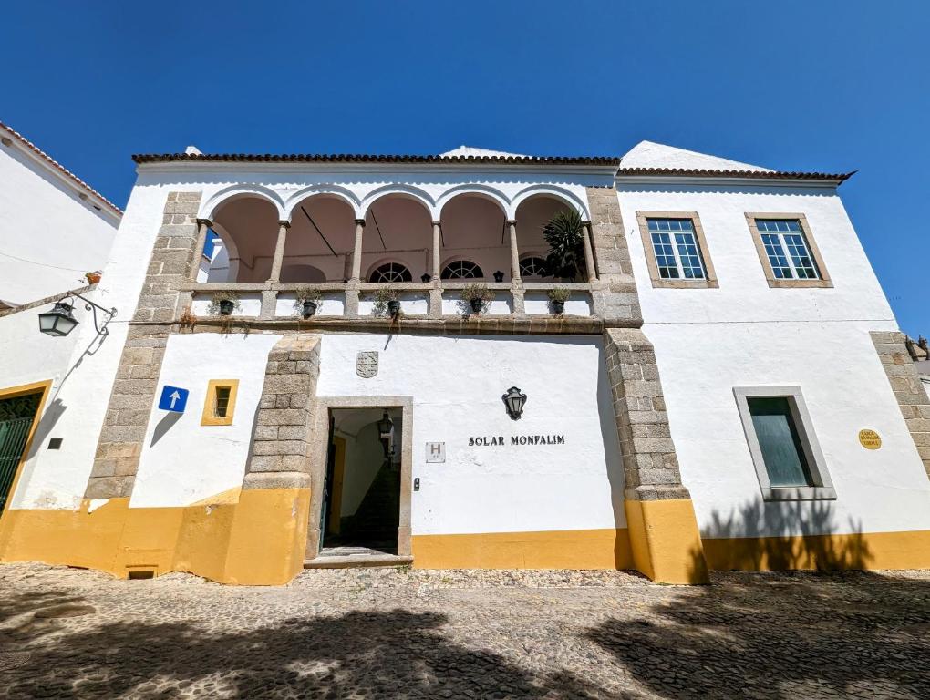 Hotel Solar de Monfalim, Evora