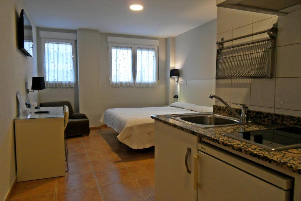 Hostal El Estudio, Almansa — photo 3