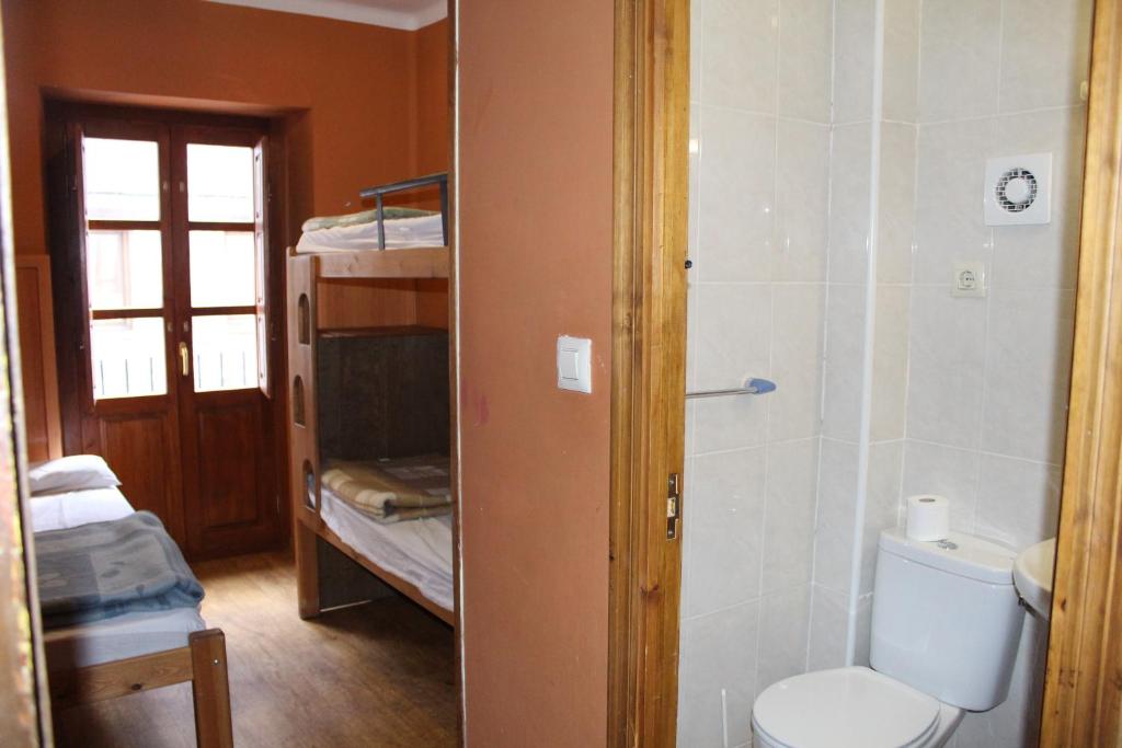 Refugio de Canfranc Sargantana, Estación de Canfranc — photo 3