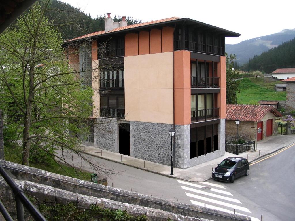 Pensión Txomin Ostatua, Etxebarria