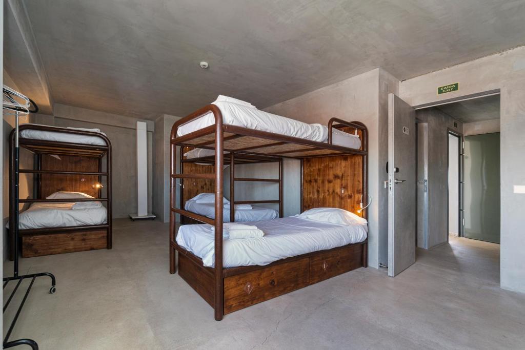 N1 Hostel Apartments and Suites, Santarem