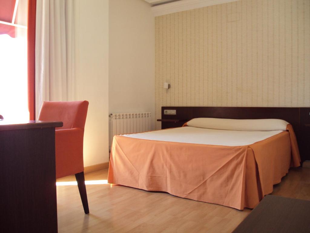 Hotel Alfageme, Trobajo del Camino