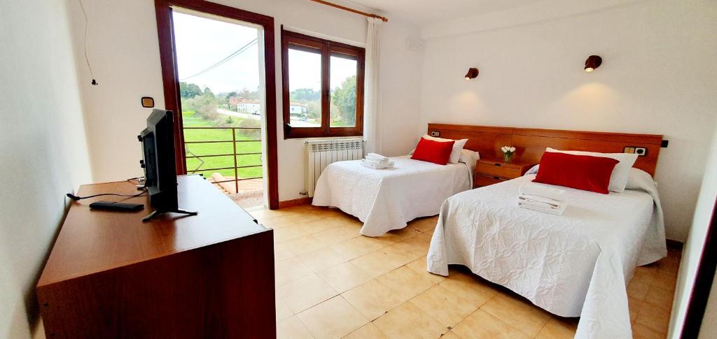 Pensión La Casa Abajo, La Franca — photo 2