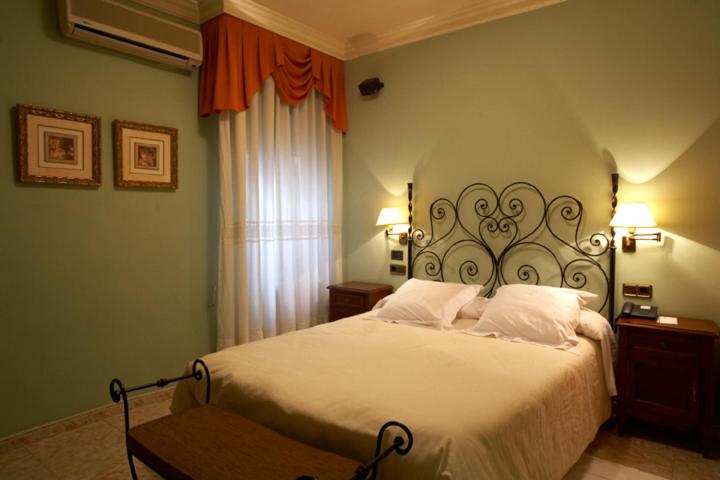 Hotel Juanito, La Roda