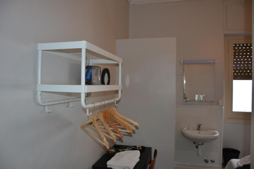 Hostal Moratín, Valencia — photo 3