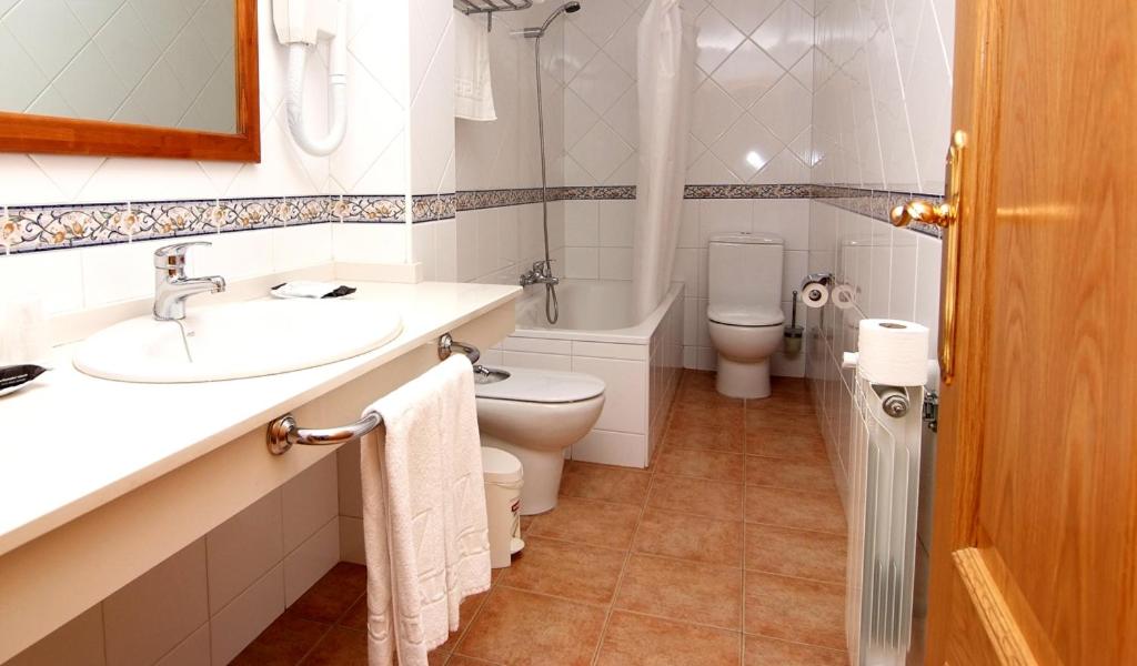 Hotel Valcarce, La Portela de Valcarce — photo 2