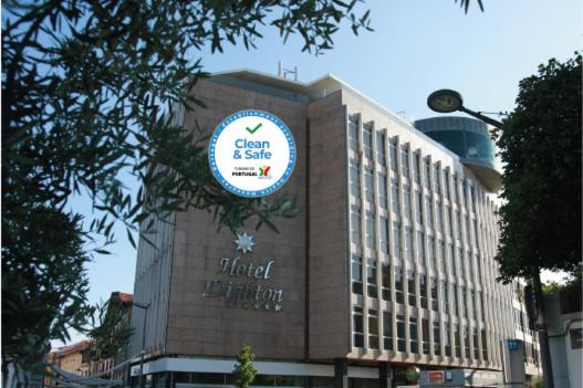 Hotel Dighton, Oliveira De Azemeis