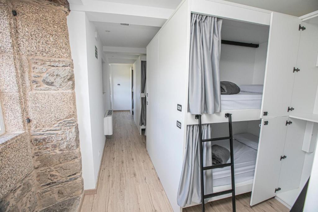 Albergue A Fábrica, Lavacolla — photo 2