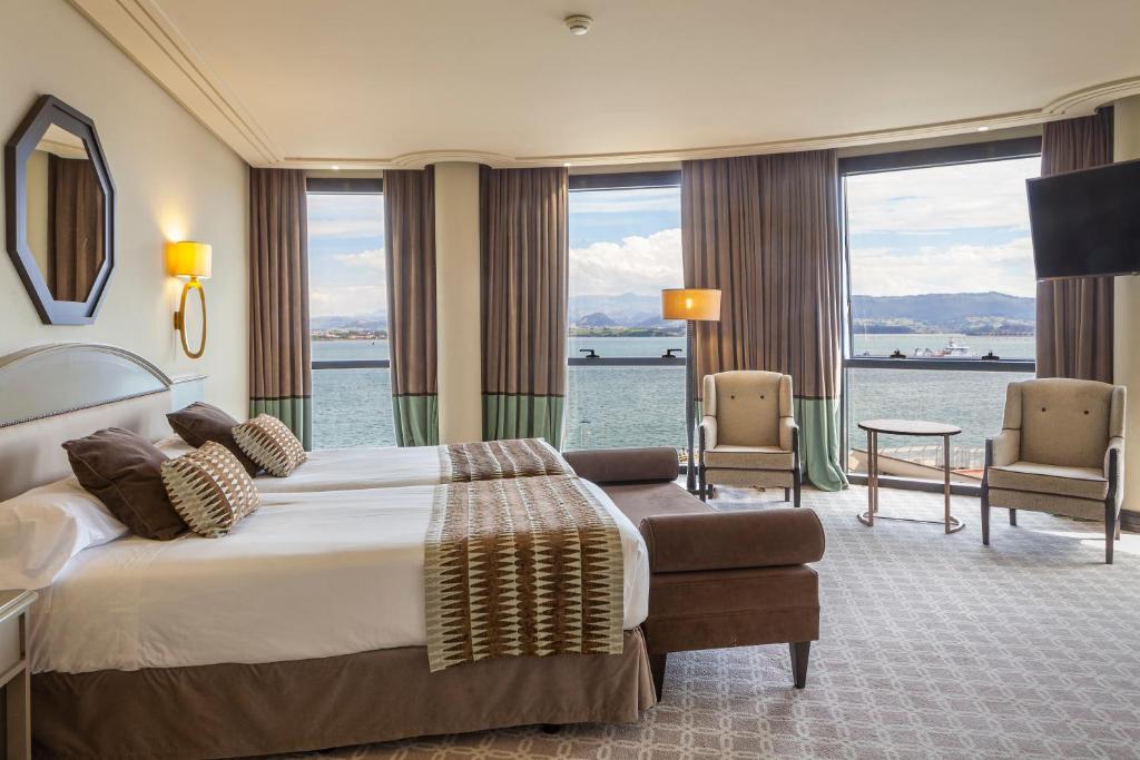 Hotel Bahía, Santander — photo 2